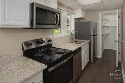 471 E Montgomery Street, Milledgeville, GA 31061 - Photo 2