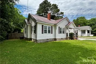 259 N Oliver St, Elberton, GA 30635 - Photo 2