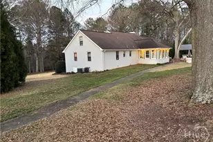 1331 Luke Cir, Bogart, GA - Photo 4