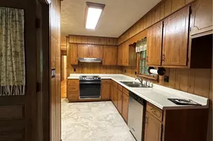375 Segrest Cir, Athens, GA 30605 - Photo 8