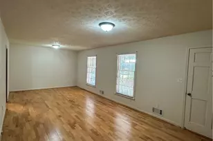 375 Segrest Cir, Athens, GA 30605 - Photo 4