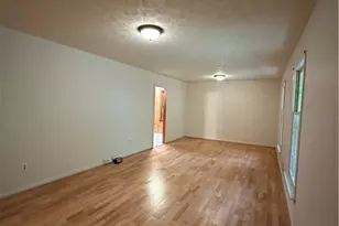 375 Segrest Cir, Athens, GA 30605 - Photo 4