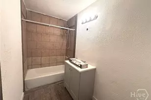 1001 Alpine Ct, Athens, GA 30606 - Photo 2