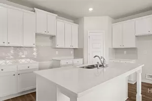 906 Stow Ln, Monroe, GA 30655 - Photo 10