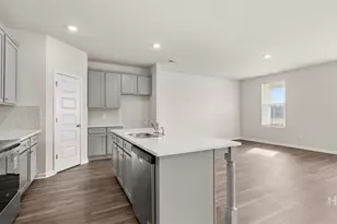 912 Stow Ln, Monroe, GA 30655 - Photo 10