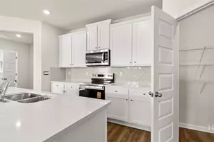 918 Stow Ln, Monroe, GA 30655 - Photo 14