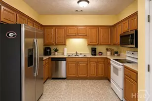 207 Wiltshire Dr, Athens, GA 30605 - Photo 2