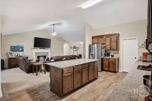 304 Highlands Dr, Winterville, GA 30683 - Photo 12