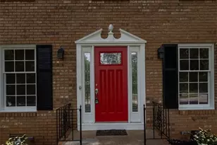 385 Brookwood Dr, Athens, GA 30605 - Photo 2