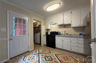 369 Westchester Dr, Athens, GA 30606 - Photo 8