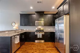 7510 Stoneridge Dr, Atlanta, GA 30328 - Photo 10