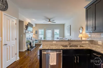 7510 Stoneridge Drive, Atlanta, GA 30328 - Photo 12