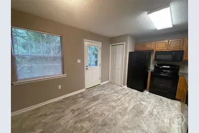 2165 S Milledge Avenue #F1, Athens, GA 30605 - Photo 2