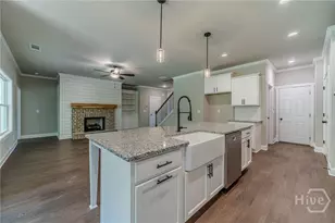348 Pinewood Dr, Covington, GA 30014 - Photo 10
