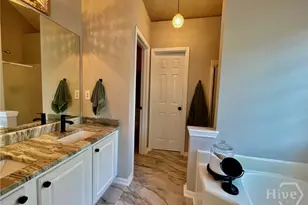 1881 Hampton Walk Ct, Hoschton, GA 30548 - Photo 14