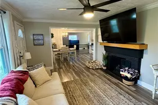 199 Harris St, Toccoa, GA 30577 - Photo 6
