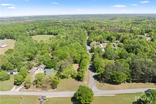 4272 Woods Bridge Rd, Commerce, GA 30529 - Photo 8