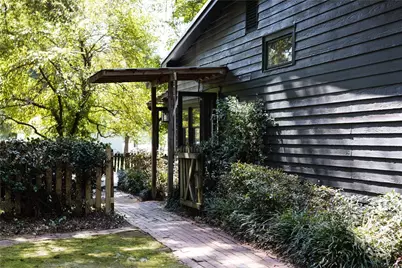 230 N Georgia Avenue, Winterville, GA 30683 - Photo 4