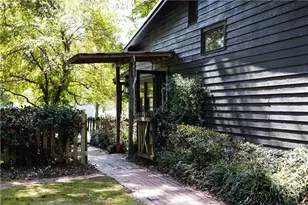 230 N Georgia Ave, Winterville, GA 30683 - Photo 4