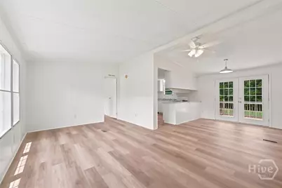 328 Pine Street, Danielsville, GA 30633 - Photo 8