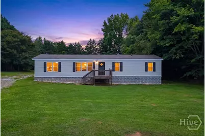 328 Pine Street, Danielsville, GA 30633 - Photo 2