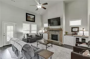 820 Lakeview Bend Cir, Jefferson, GA 30549 - Photo 10