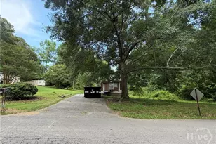 5652 Hemlock St, Lula, GA 30554 - Photo 2