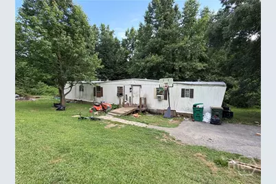 5652 Hemlock Street, Lula, GA 30554 - Photo 1