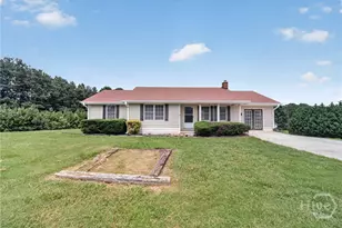 2591 Doc Hughes Rd, Buford, GA 30519 - Photo 8