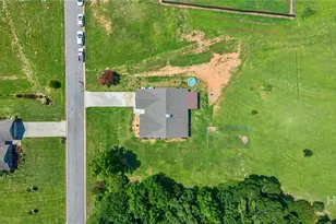 327 Skyview Dr, Winterville, GA 30683 - Photo 42