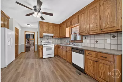 1532 Berkshire Farm Drive, Snellville, GA 30078 - Photo 8