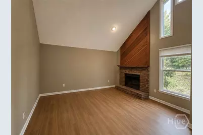 110 Flannigans, Athens, GA 30605 - Photo 4