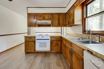 110 Flannigans, Athens, GA 30605 - Photo 16