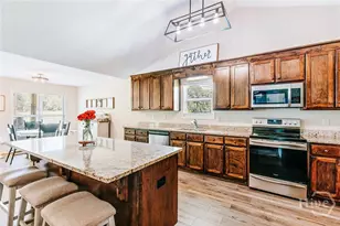 296 Highlands Dr, Winterville, GA 30683 - Photo 4