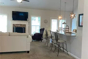 620 Lakeview Bend Cir, Jefferson, GA 30549 - Photo 10