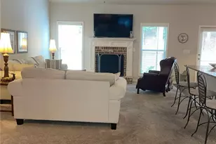 620 Lakeview Bend Cir, Jefferson, GA 30549 - Photo 12