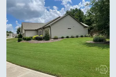 620 Lakeview Bend Circle, Jefferson, GA 30549 - Photo 2