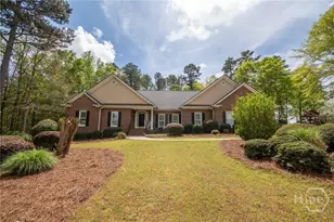 1040 St Andrews Dr, Watkinsville, GA 30677 - Photo 2