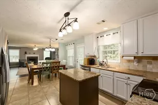 621 Wellington Ln, Monroe, GA 30655 - Photo 6