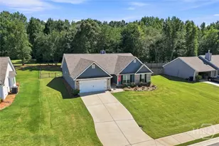 276 Kinsley Wy, Statham, GA 30666 - Photo 6