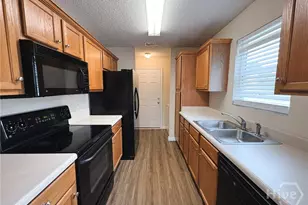 173 Bridgewater Cir, Athens, GA 30601 - Photo 4
