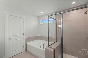 235 Lucas Ct, Hoschton, GA 30548 - Photo 18