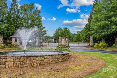 1021 Oxford Way, Watkinsville, GA 30677 - Photo 4