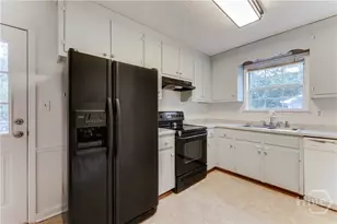 180 Oak Dr, Athens, GA 30605 - Photo 6