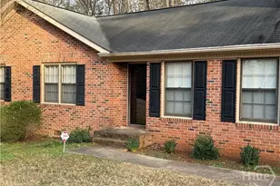 1030 Cherokee Cir, Athens, GA 30606 - Photo 4
