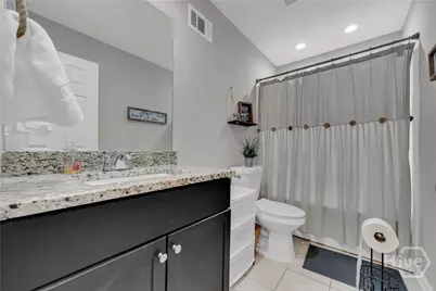 1377 Charleston Avenue, Commerce, GA 30529 - Photo 14
