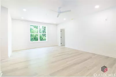 240 Martha Drive #140, Athens, GA 30606 - Photo 2