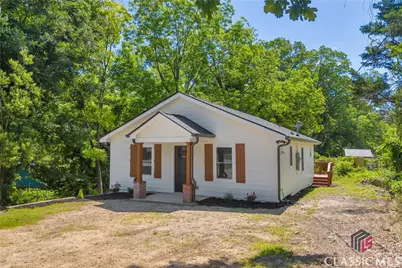 1037 Pond Street, Toccoa, GA 30577 - Photo 1