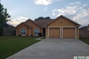 1905 Stonehenge Dr, Hinesville, GA 31313 - Photo 4