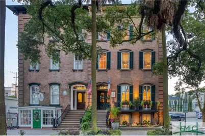 109 W Liberty Street, Savannah, GA 31401 - Photo 2